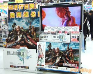 Final-Fantasy-XIII_Akihabara_12-03-09_05