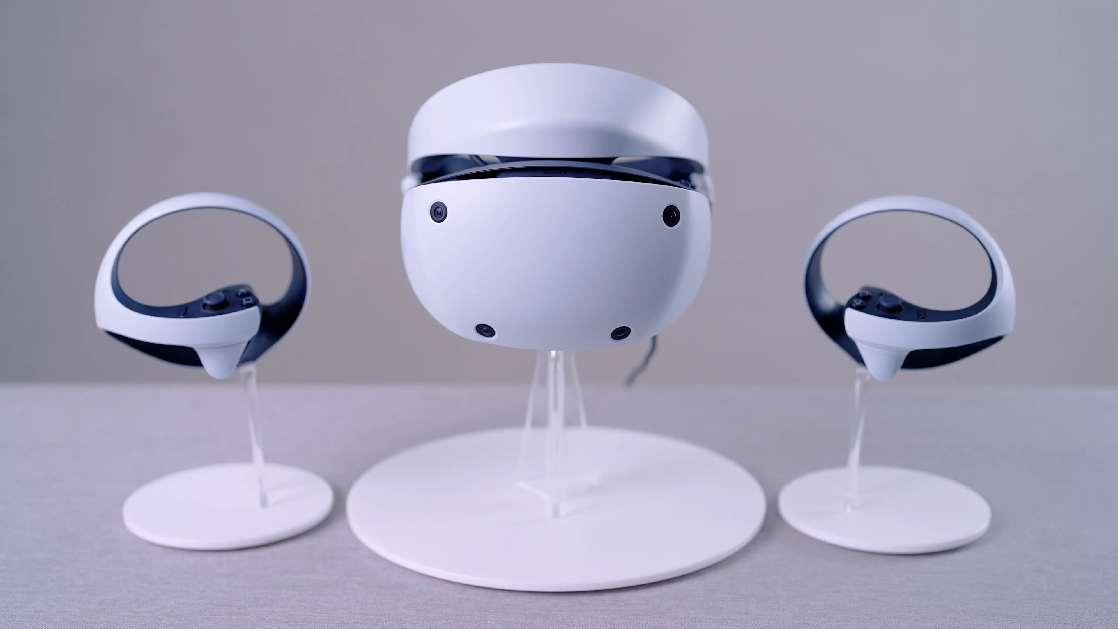 #
      PS VR2 headset and Sense controller teardown videos